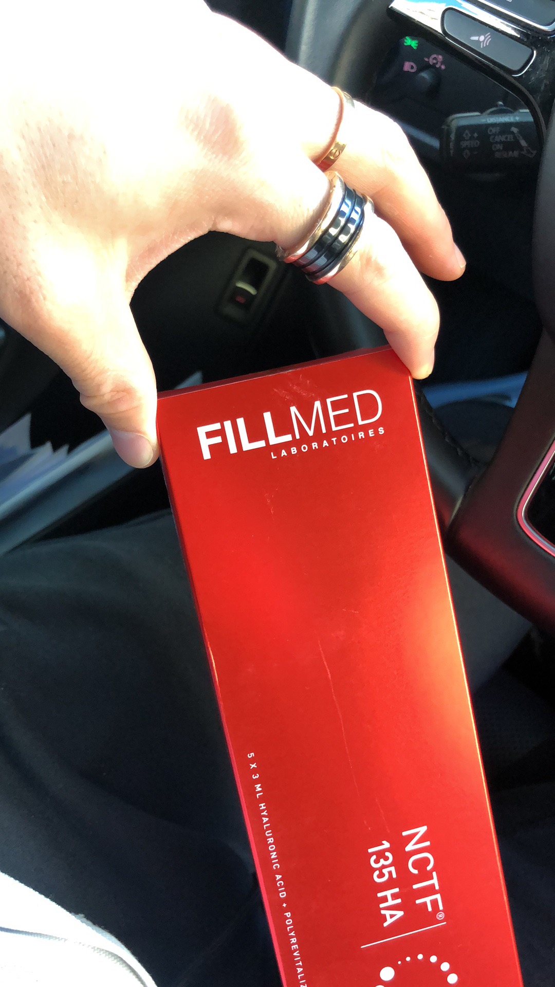 触目惊心的微整形,打菲洛嘉水光针后爆痘