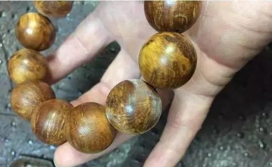 手串发霉了怎么办,手串发霉是怎么回事