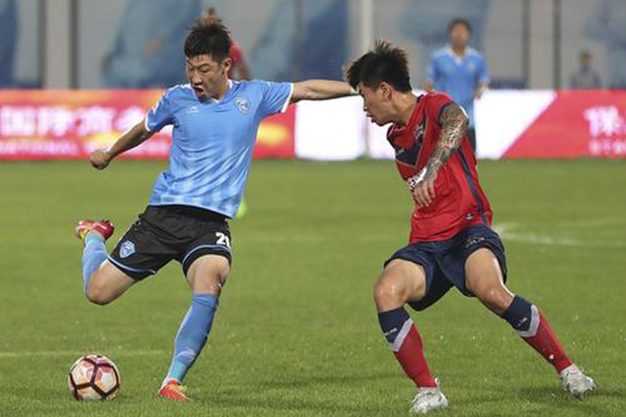 边锋过人技巧,足球踢中场的技巧