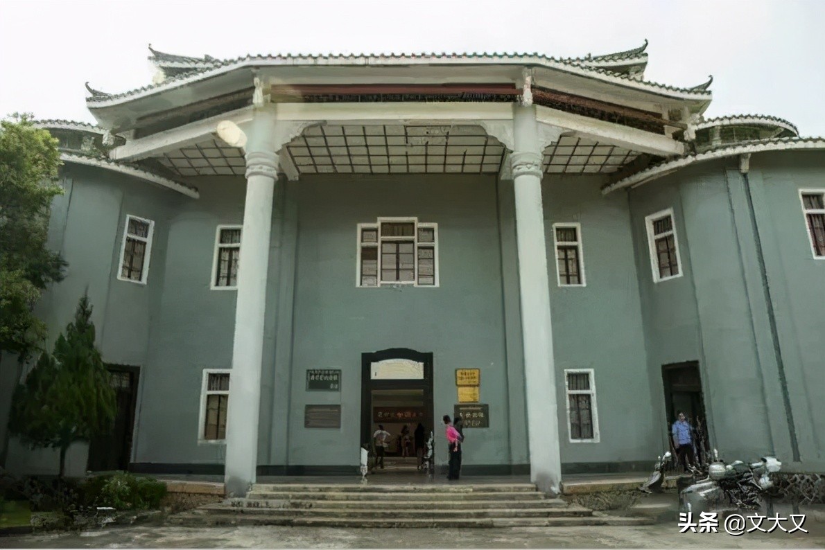 行进中的海派文化百宝箱｜龙虎清凉油Dragon＆TigerEssentialBalm