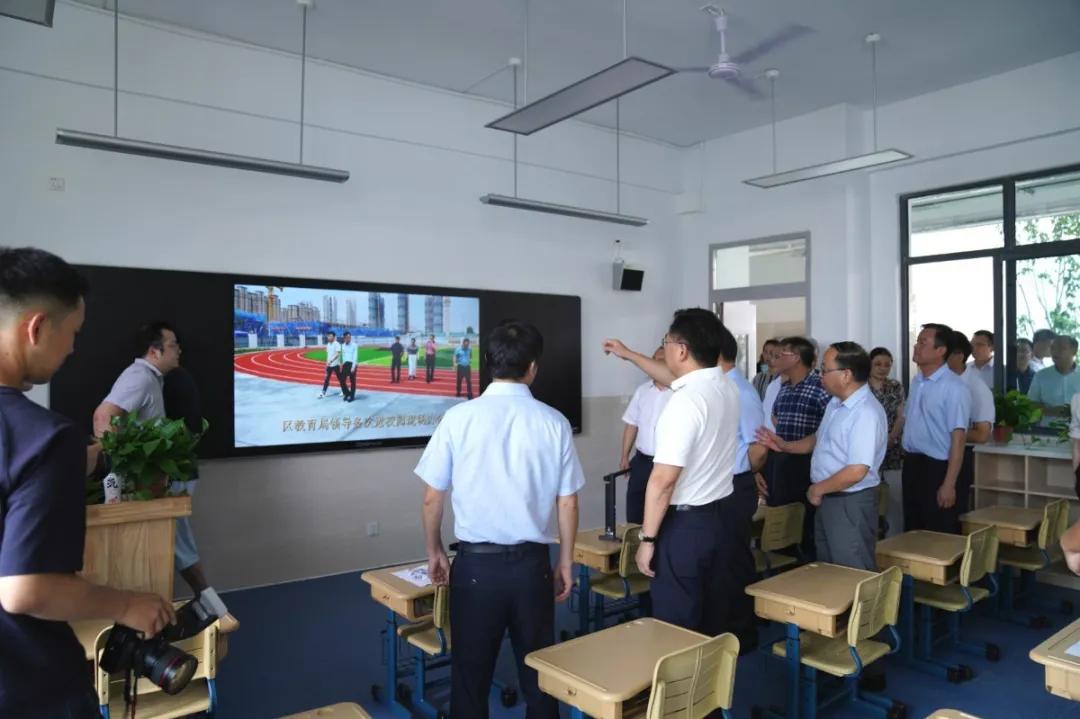 高品质、现代化、获领导肯定，这所小学要办人民满意的教育