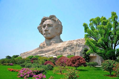 全世界人民向往的地方,全国各族人民向往的圣地