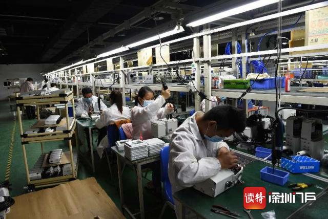 濡備綍鍧氭寔涓ゆ墜鎶撲袱鎵嬮兘瑕佺‖,涓ゆ墜鎶撴槸鎬庝箞鎶撶殑