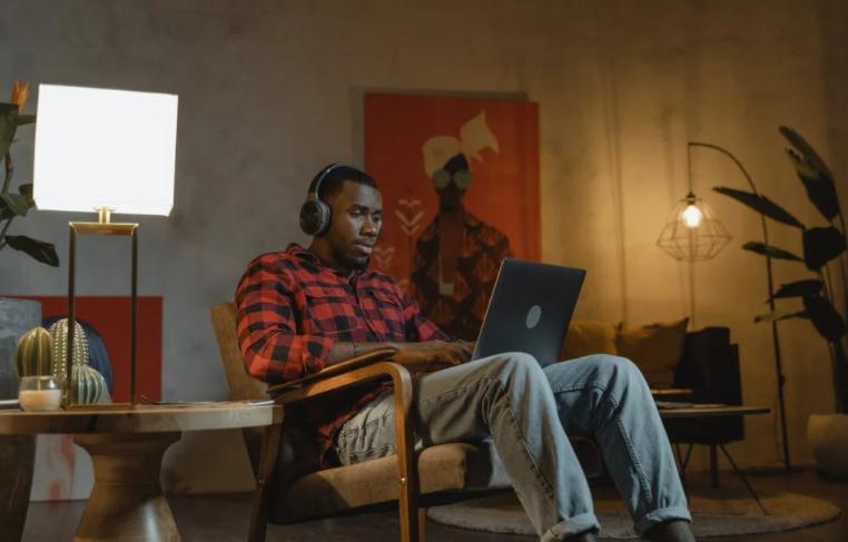 房地产公司应届生薪资,房地产应届毕业生薪资