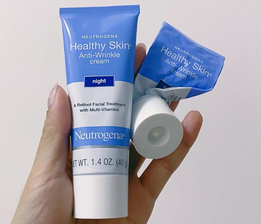 脸上有痘印该用去痘印精华吗,反复起痘有痘印应该用什么精华