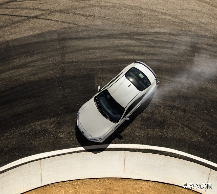 手动挡真的不值得买吗,现实社会买手动挡亏不亏啊