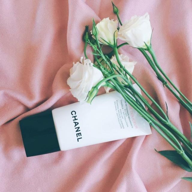 有黑头粉刺毛孔粗大用什么洗面奶,毛孔粗大黑头粉刺适合什么洗面奶