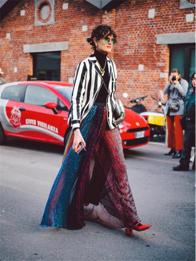 关晓彤百褶裙秋冬,关晓彤同款百褶裙