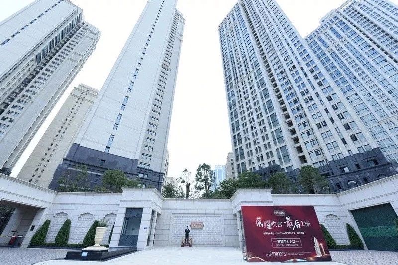 千万豪宅一天卖光,千万级的豪宅1元起拍