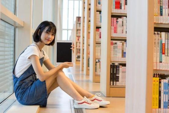 未来十年女生较“吃香”的专业，收入可观前景好，家有女儿可选择