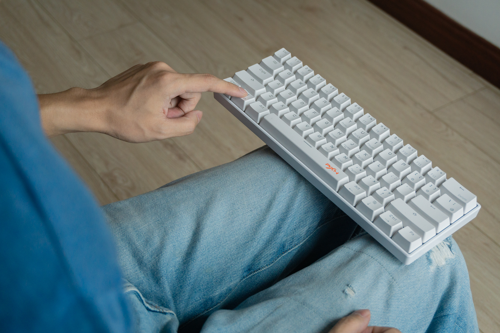 莱仕达k30手游键盘,如何用键鼠玩手游