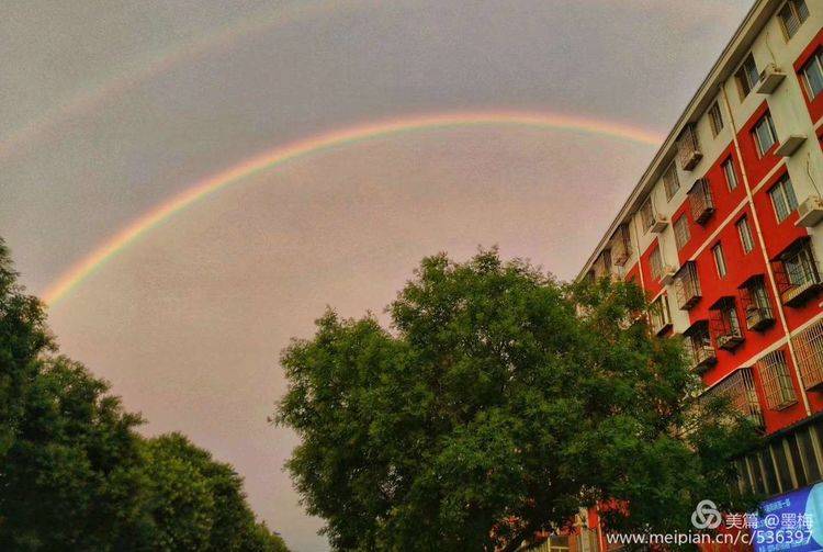 双彩虹映照下的绝美风景，洛阳奇特天象百年不遇
