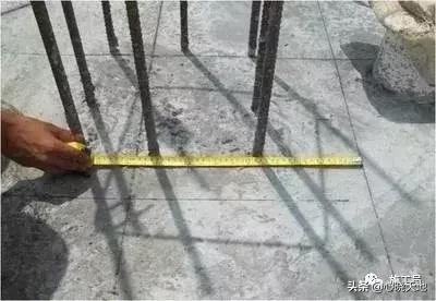 框架柱钢筋位置偏移怎么办,基础钢筋柱子偏移20公分怎么处理