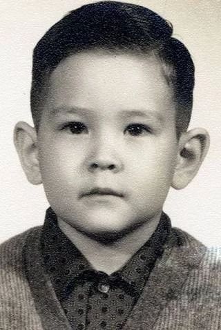 57岁费翔和母亲照片图文,费翔梦里的照片