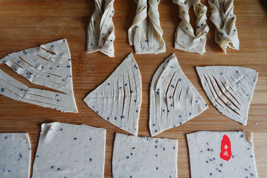 纯手工煎饼又薄又脆好吃,家庭版薄脆煎饼