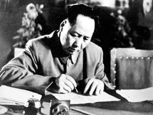 毛*东泽**的外交战略：既不站边美国，也不倾向苏联，为何国际地位高