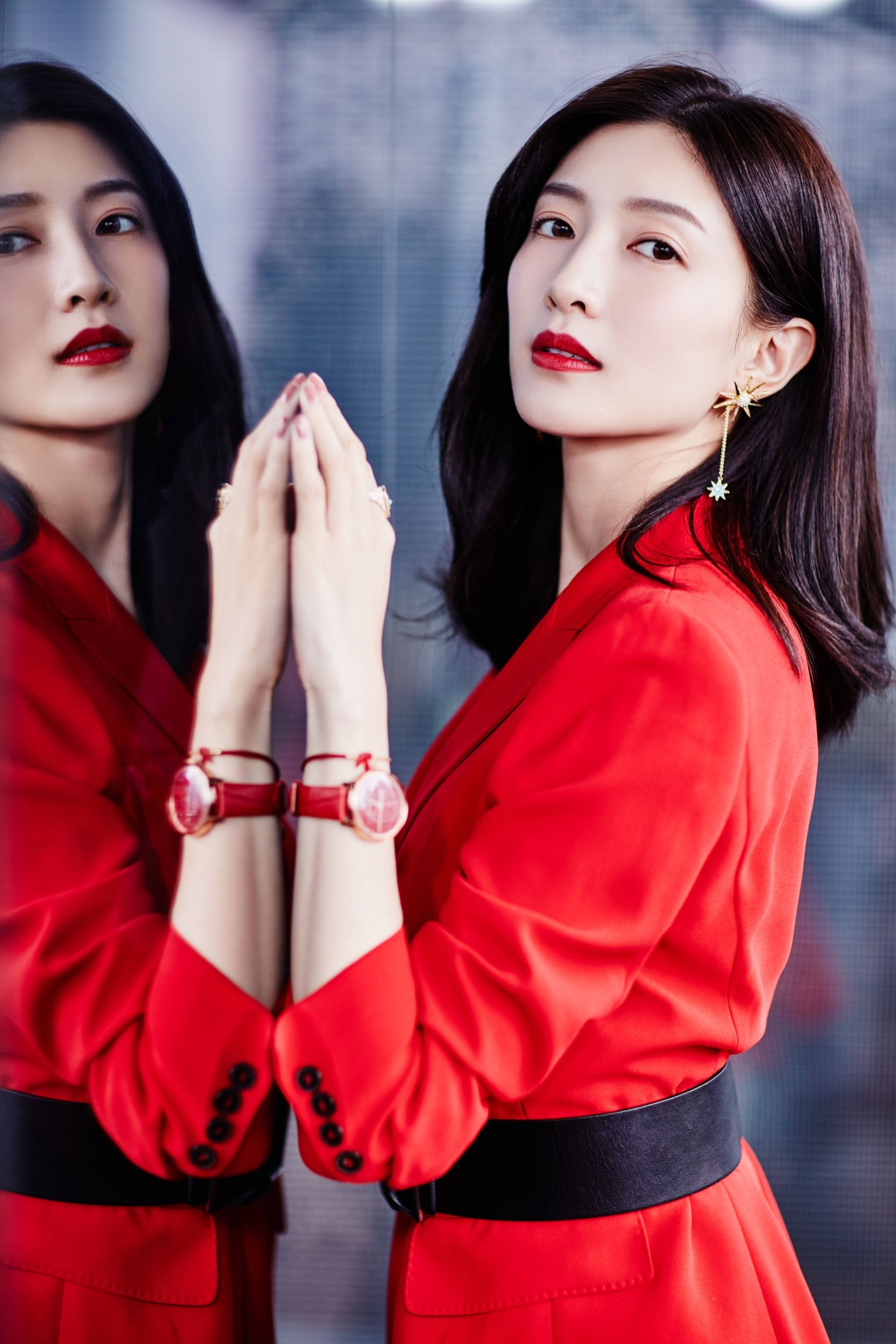 披头发好还是扎头发对发质好,发际线低适合扎头发还是披头发