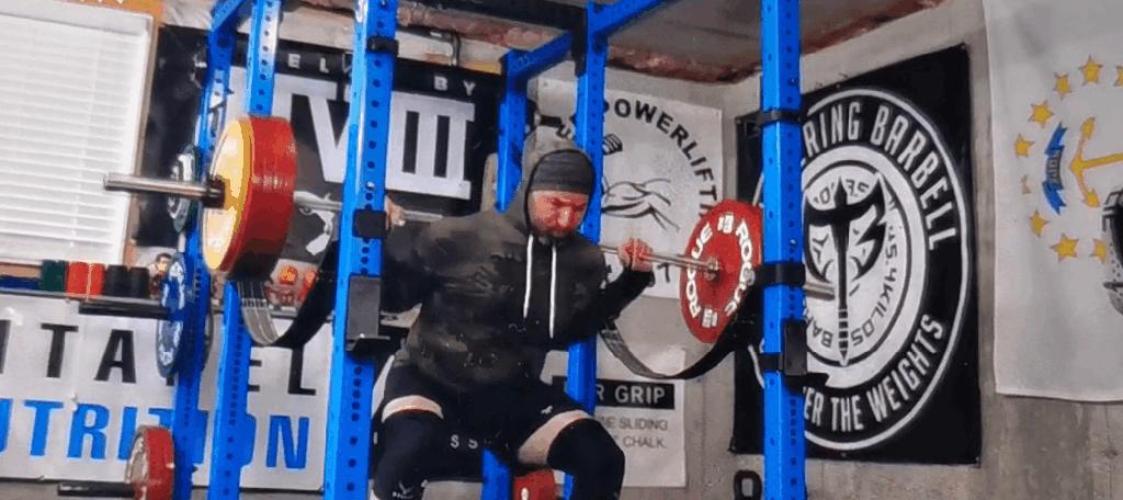 怎么判断深蹲膝盖有没有内扣,深蹲怎么才能不膝盖内扣