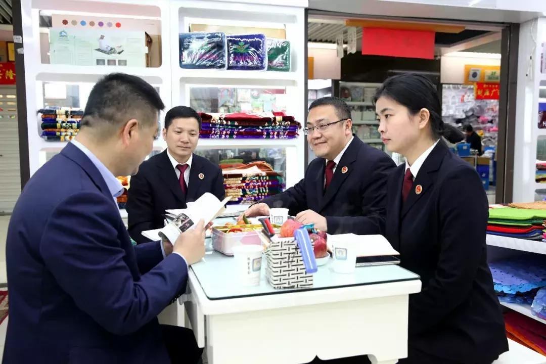 要钱“跑关系”?这个翻译多次诈骗印度商人被判刑