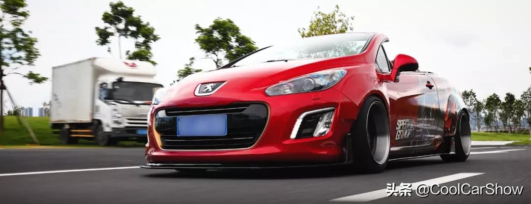 不迎合法系车的浪漫，车友打造‘机甲风’的标志308CC