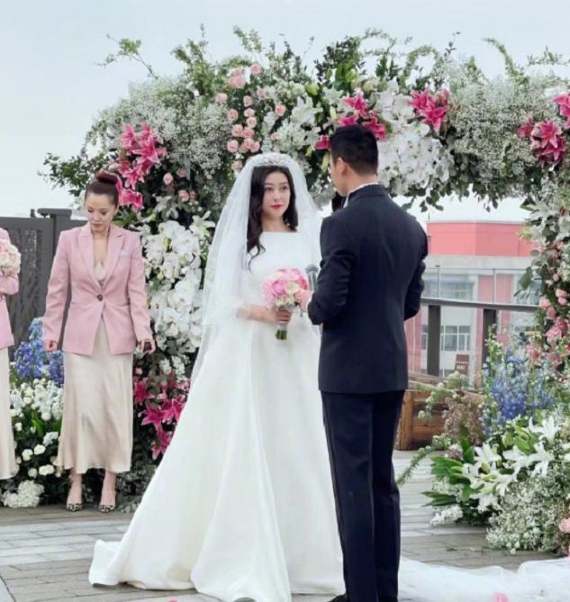 朱珠将门之后,朱珠将门大小姐