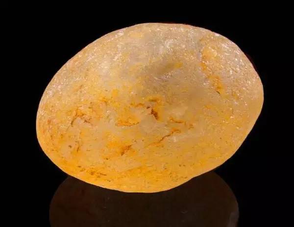 河边能捡到什么值钱的石头,在哪儿能捡到值钱的石头