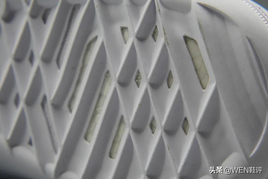 又帅又能打后卫鞋,又帅又能打篮球鞋