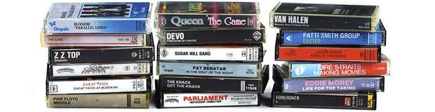 用旋律纪录每一段故事，勾起我们泛黄的记忆。