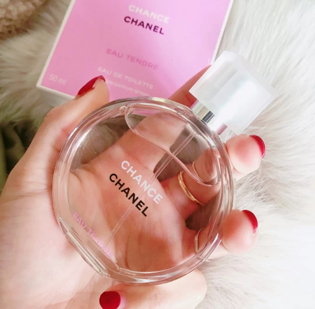 大牌香水哪款最好闻又持久女士,什么香水持久又好闻高级感又清淡