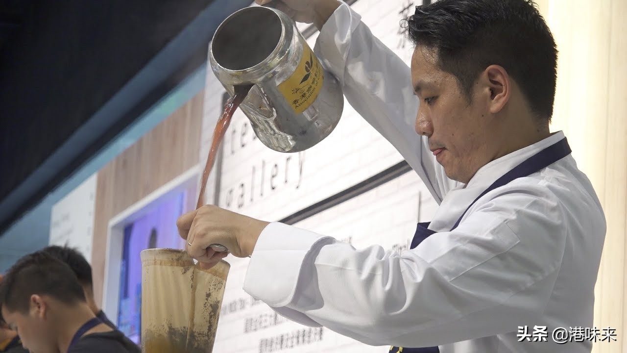 *袜丝**奶茶前世今生｜一杯奶茶喝懂香港殖民地文化，杯身暗藏秘密