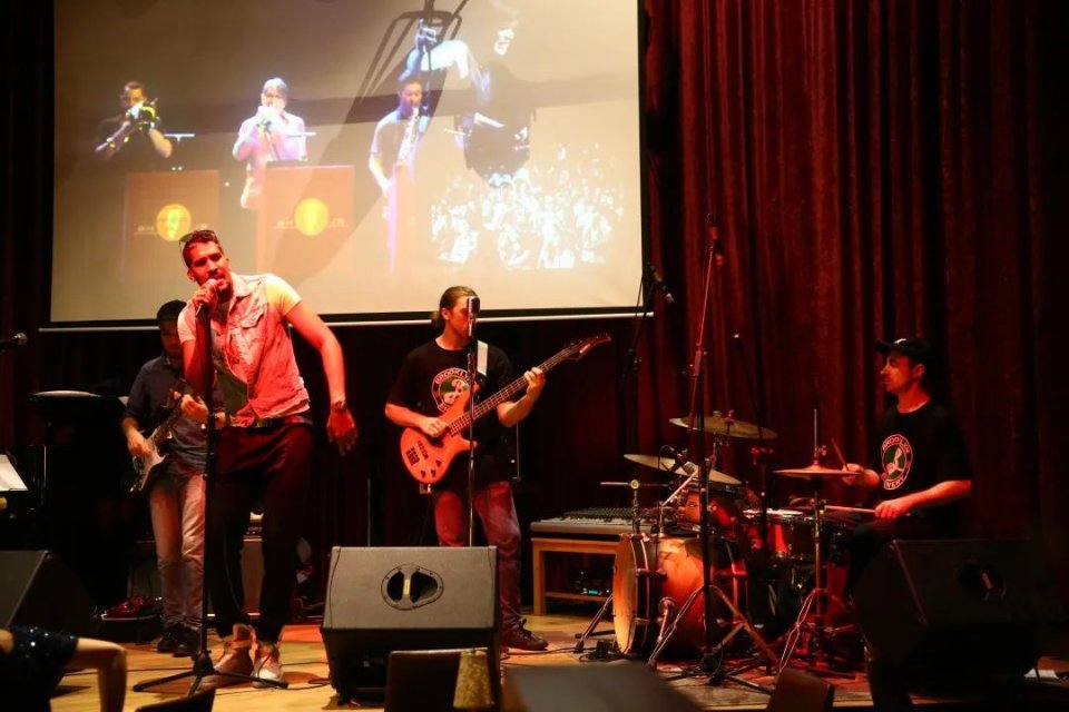 广州快闪啤酒集市,广州快闪街舞