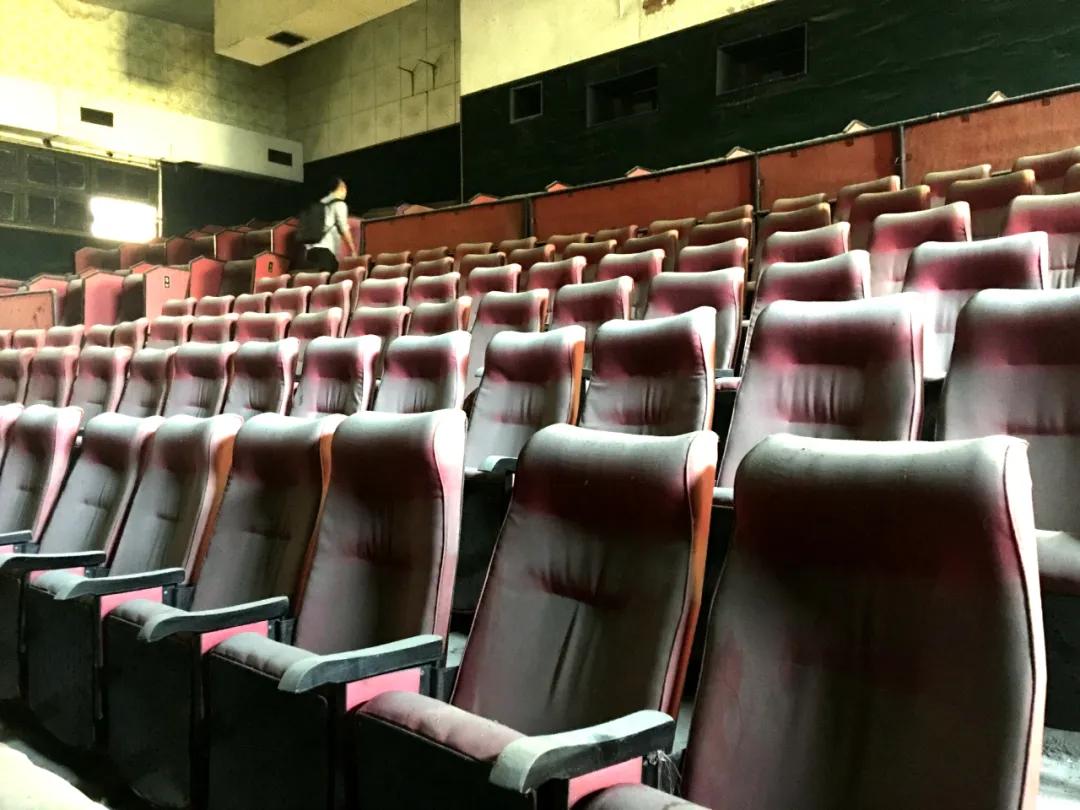 TA是肇庆首家中央空调立体声电影院!照片里的记忆,戳心了