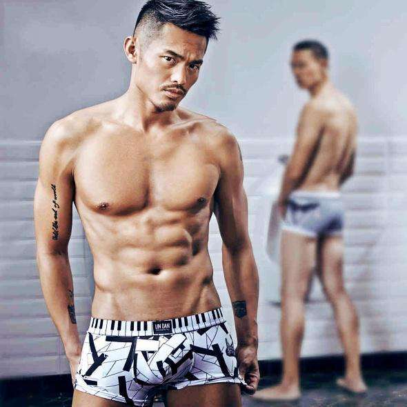 林丹踢足球什么水平,林丹抽射合集