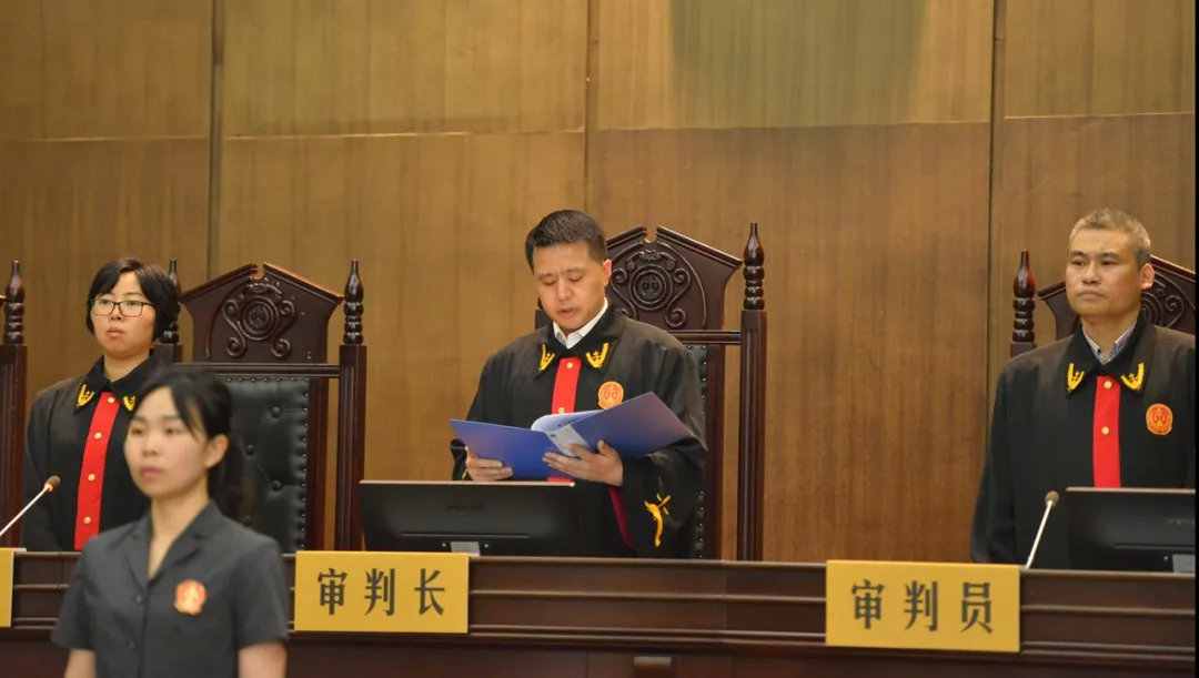 杀害狱警刘彦的凶手被执行死刑,刑满释放杀狱警刺伤法官案