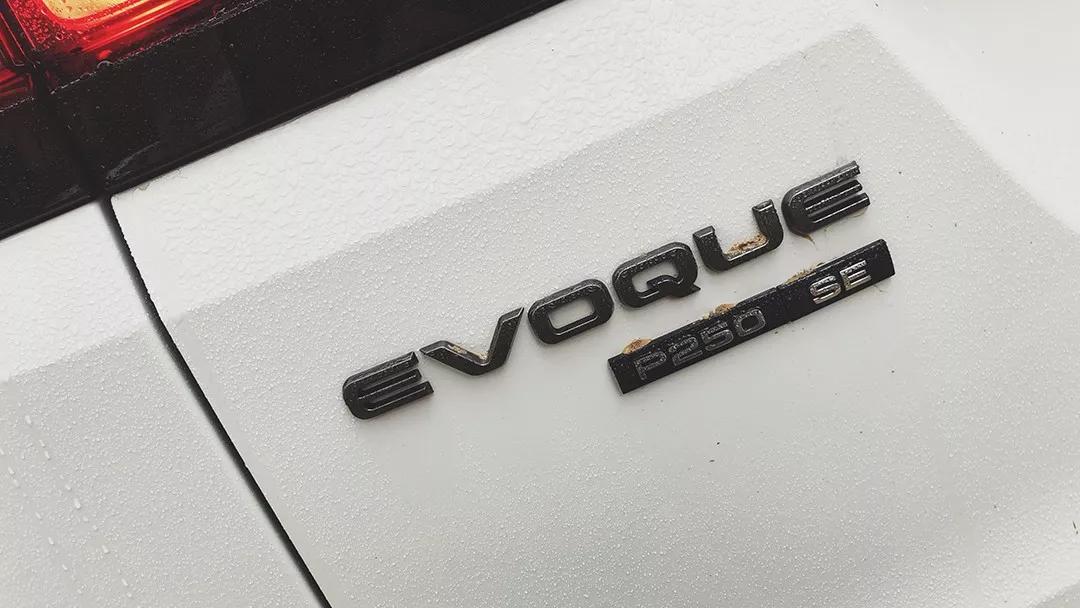 极光和三系宝马哪个值得入手,路虎极光和3系哪个值得买