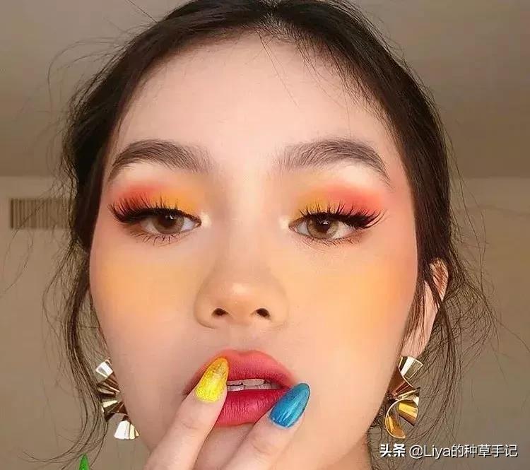 今年爆火的脏橘色,2019超in脏橘色千万别穿会上瘾