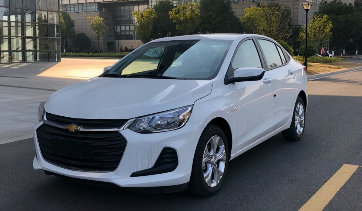 我在闲鱼上买车-一台电脑的钱换一台奔驰回家