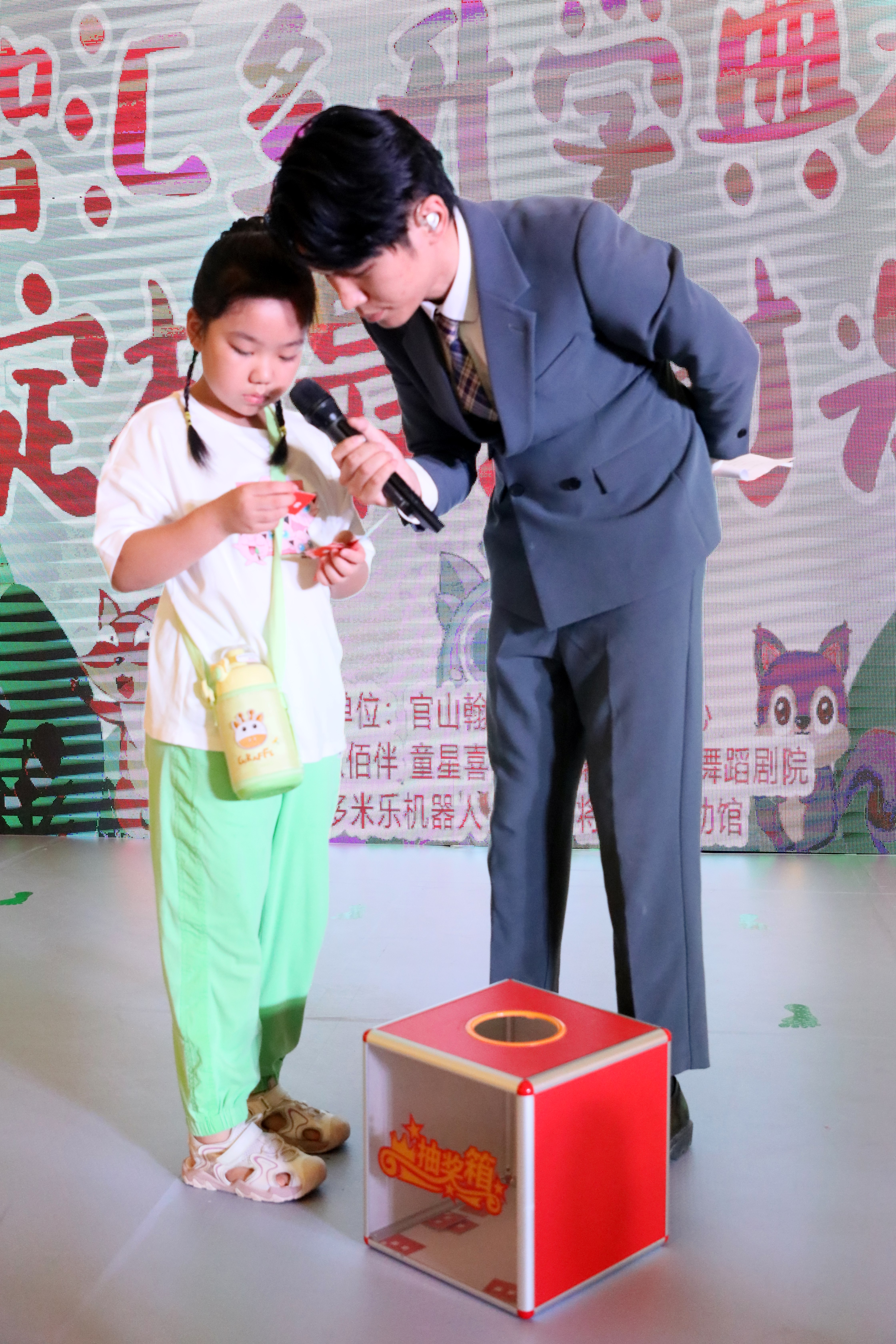 安徽芜湖:定格最美的时光!“智汇有你,多姿多彩”升学典礼举办