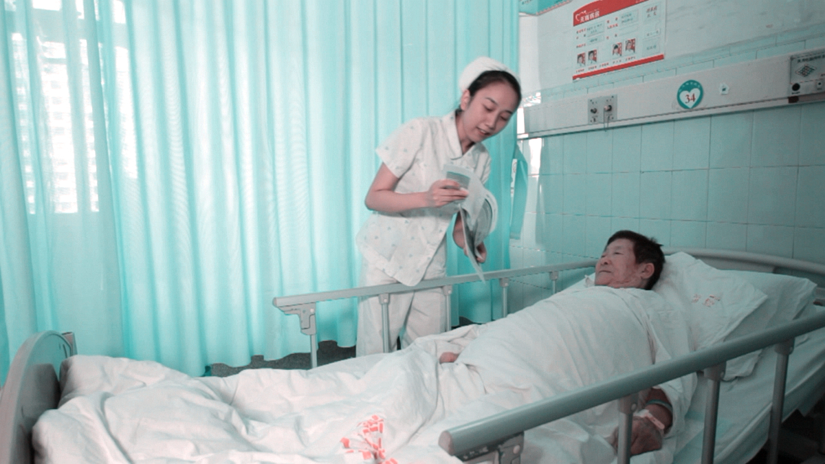 跟骨骨刺增生是关节炎吗,骨关节增生用骨刺平片管用吗