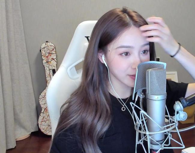 周二珂回归直播了吗,周二珂最新直播视频