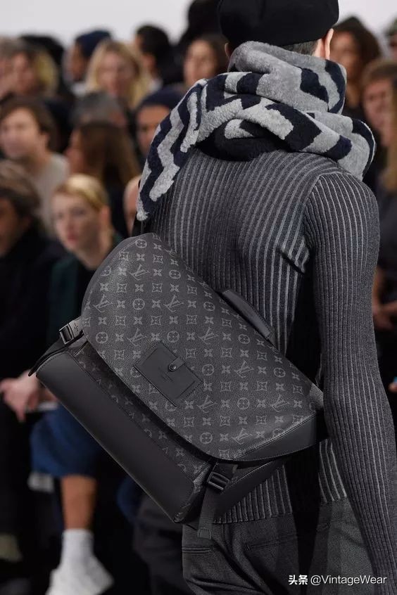 男士包袋什么好看,好看的男挎包奢侈品