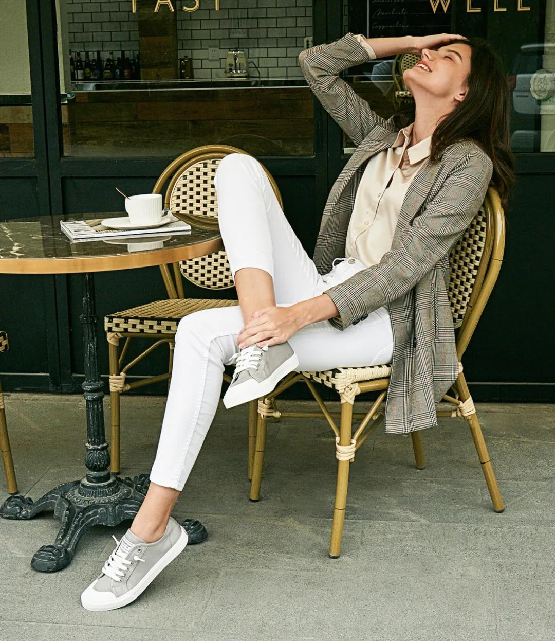 小白鞋推荐英伦风,经久耐穿的小白鞋