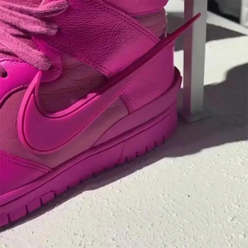 「每周联名X讯」一间潮流店铺是如何做到联名皆爆款？