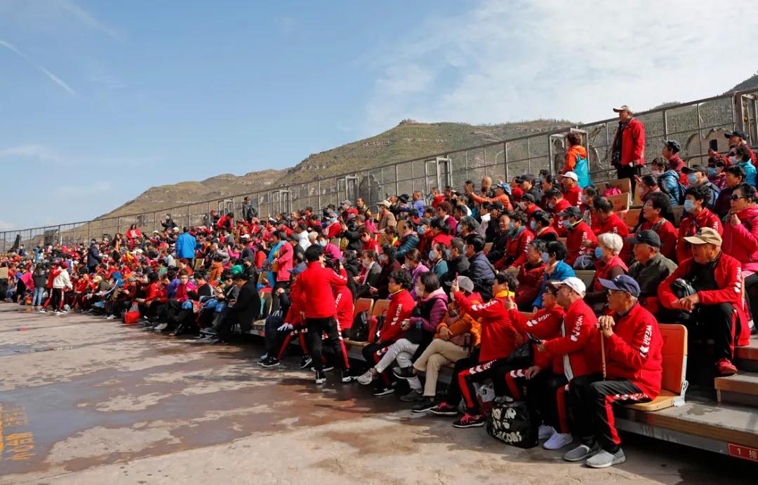 保卫黄河壶口现场版,保卫黄河合唱视频壶口