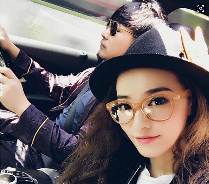 欧弟老婆挣钱养家，代购却惹争议，出走的欧弟遇到事业危机？