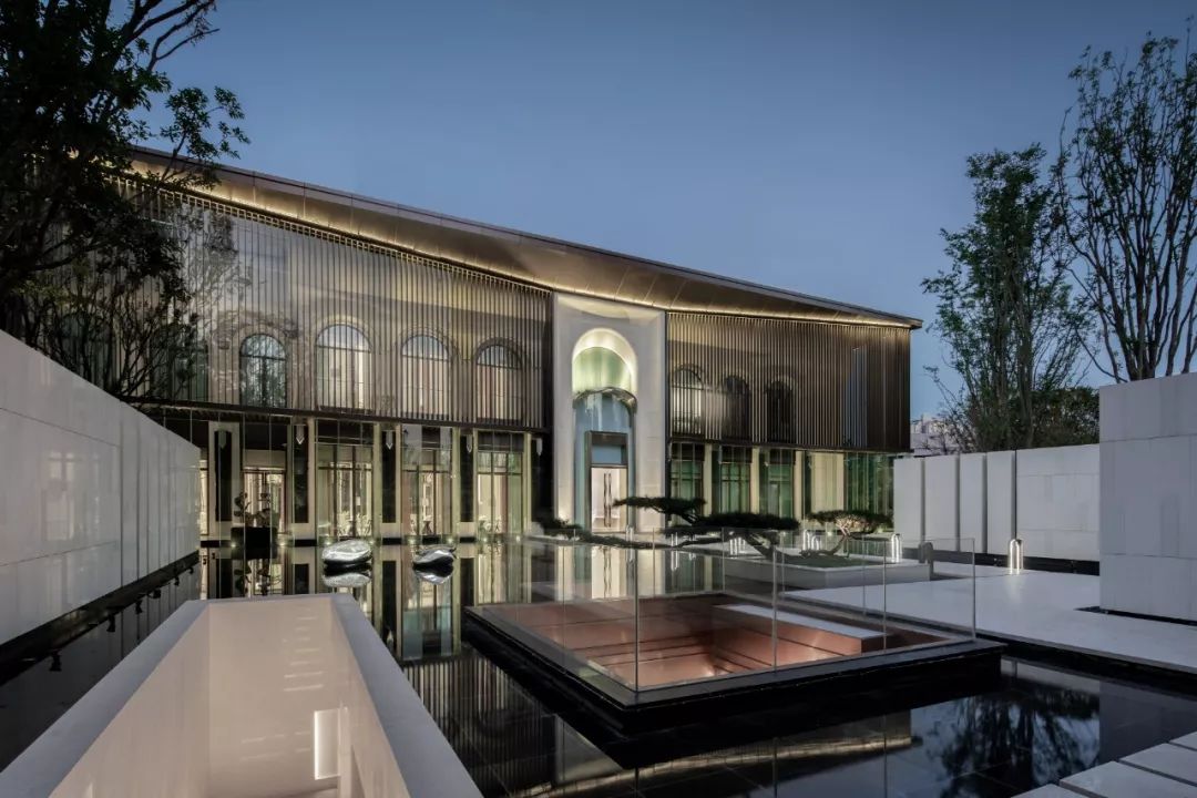 于山城邂逅一场摩登浪漫|重庆中海·天钻