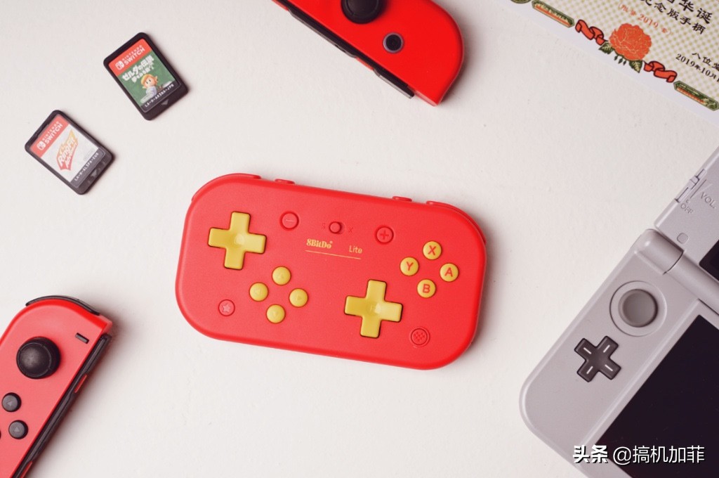 不简单限量版,八位堂lite蓝牙手柄
