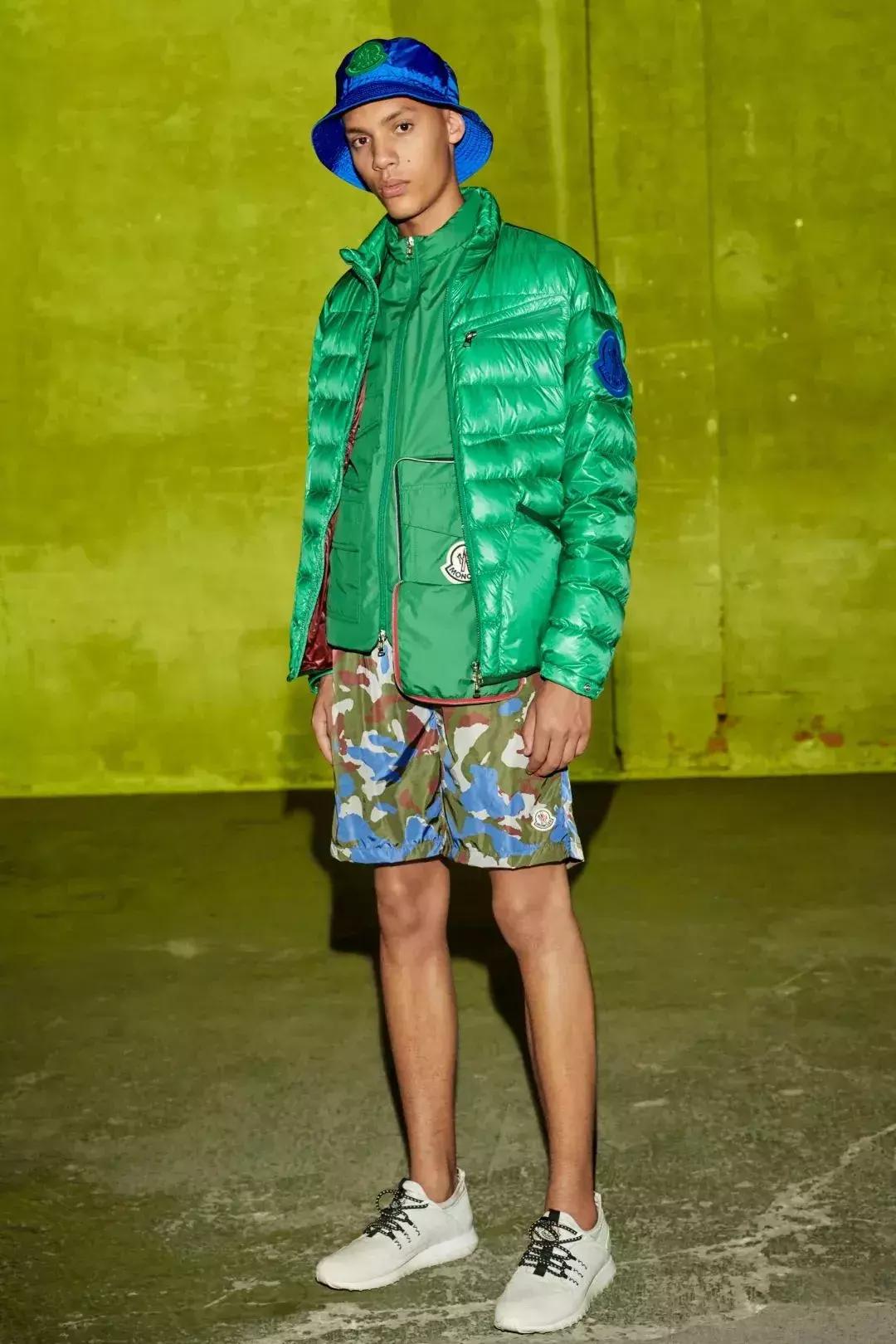 和加拿大鹅同档次的羽绒服,羽绒服排名前十名加拿大鹅羽绒服