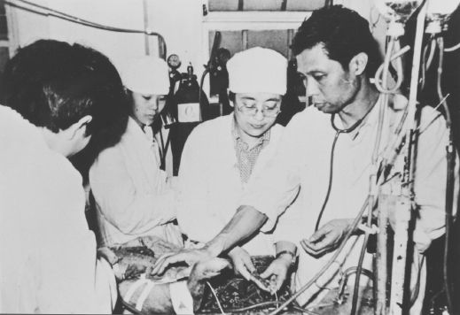 钟南山英语简介和事迹,钟南山英语事迹