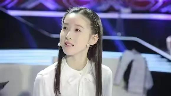 章泽天有3次人生重要选择,章泽天要对自己有正确的认知